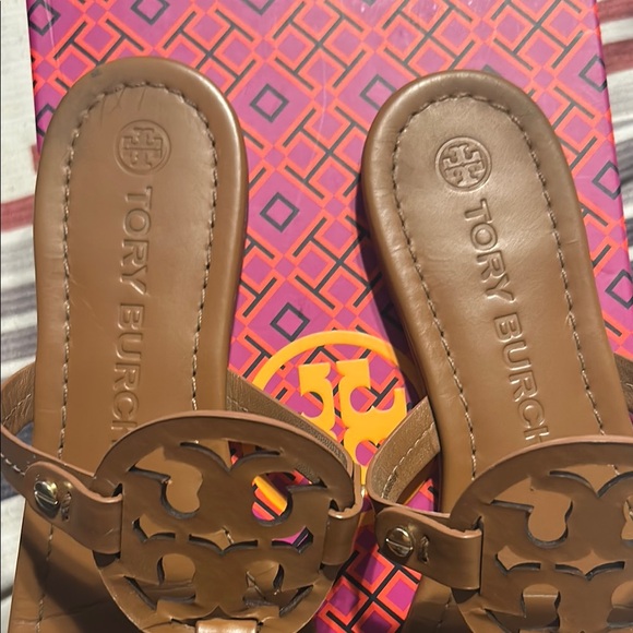 Tory Burch Miller Calf Leather Brown Sandals with Iconic Medallion - Picture 6 of 8